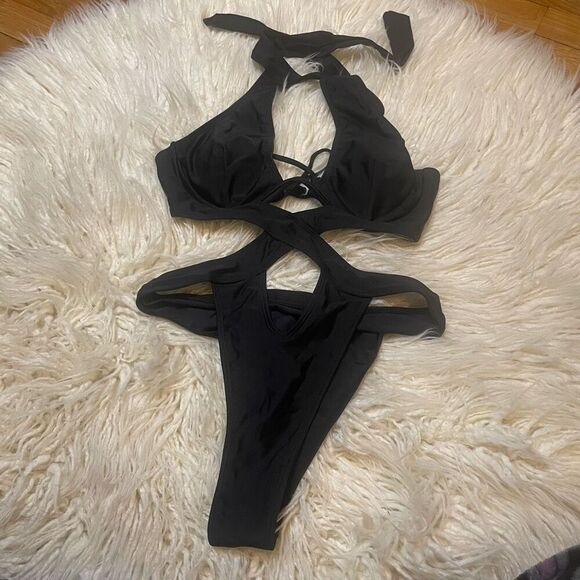 Strappy One Piece Swim Suit‎ Monokini - Picture 1 of 5